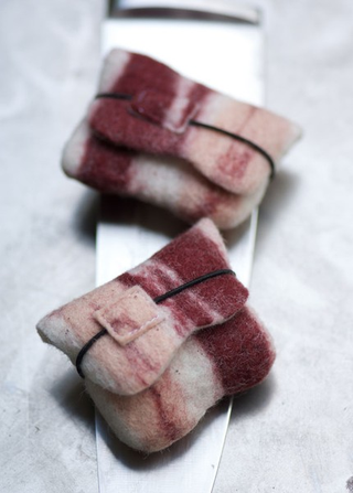 Illustration for article titled iPod Shuffle Scrumptified Through Bacon Bit Case